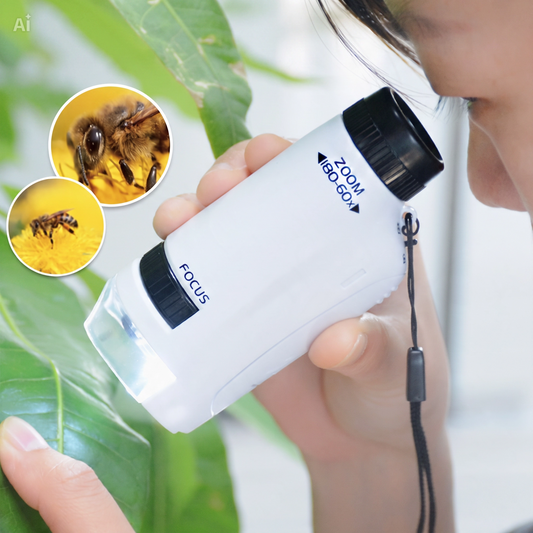 Little Quest MiniScope – A simple, compact introduction to hands-on discovery.